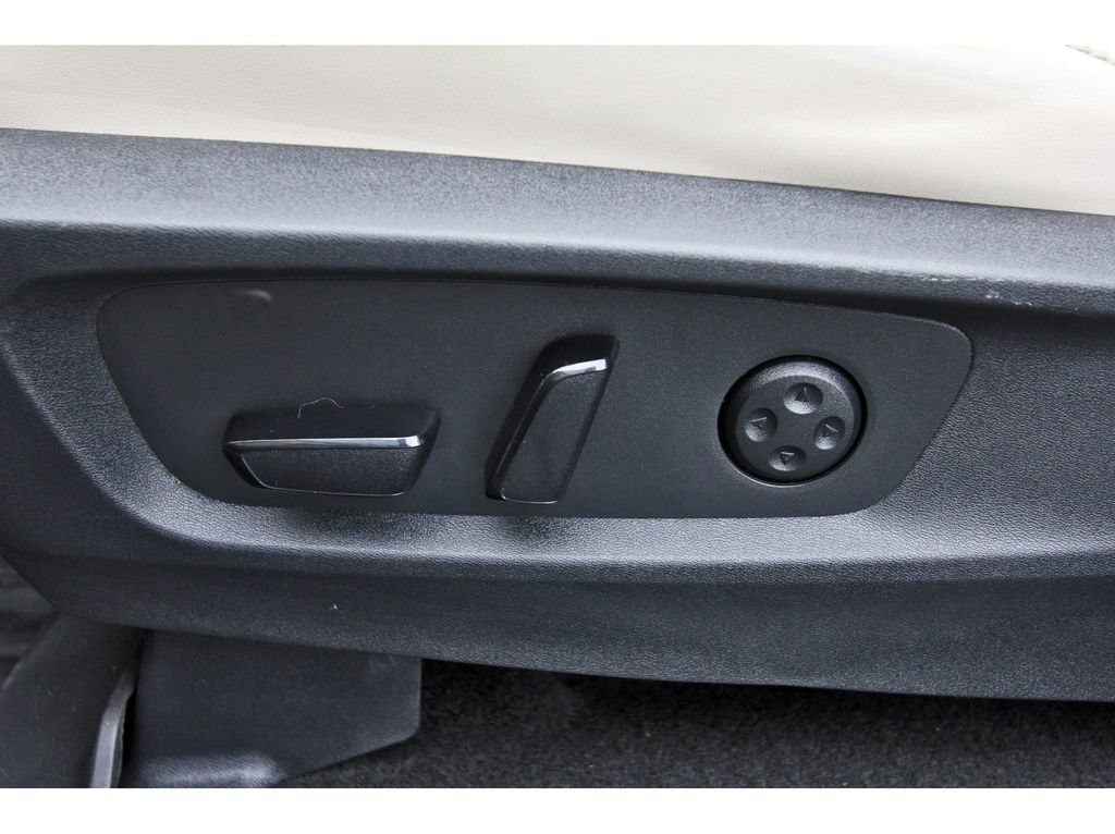 Used 2023 INFINITI QX60 Sensory w/ Vision Package AWD/4WD image 32