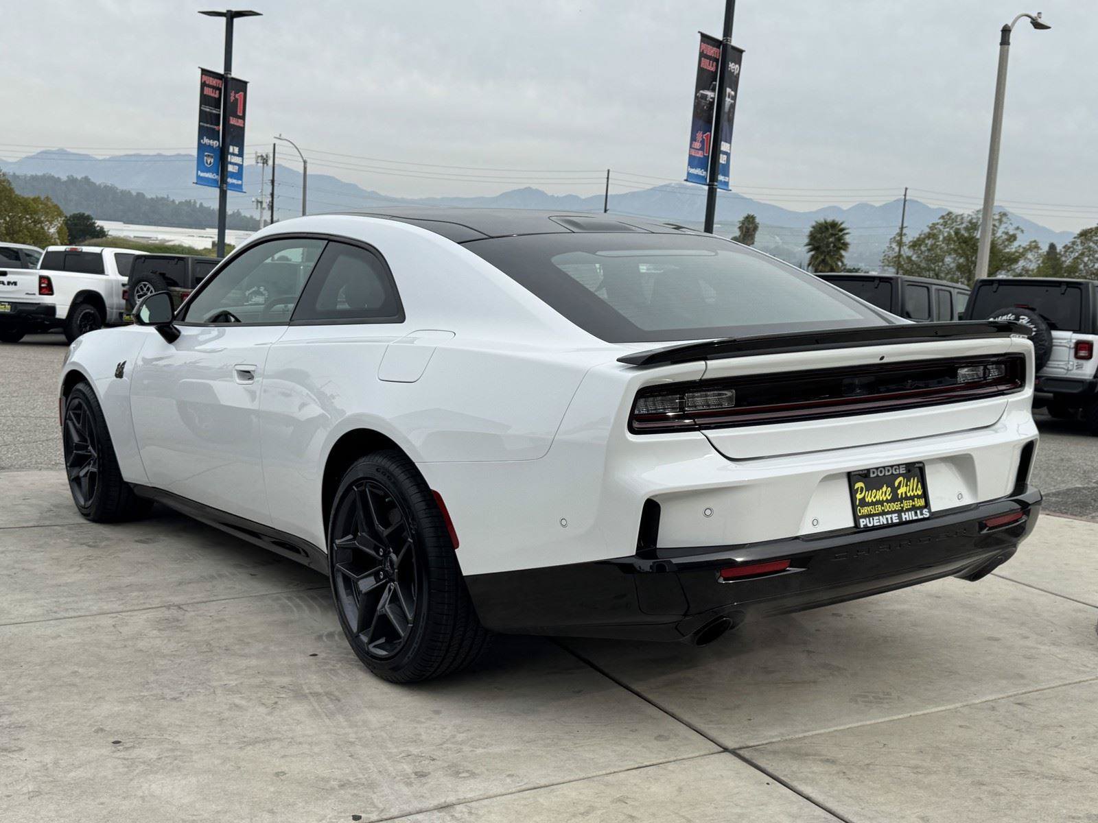New 2026 Dodge Charger Scat Pack w/ Blacktop Package AWD/4WD image 4