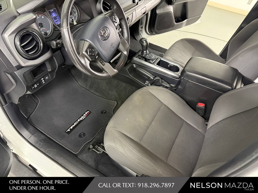 Used 2018 Toyota Tacoma TRD Sport w/ Technology Package AWD/4WD image 20