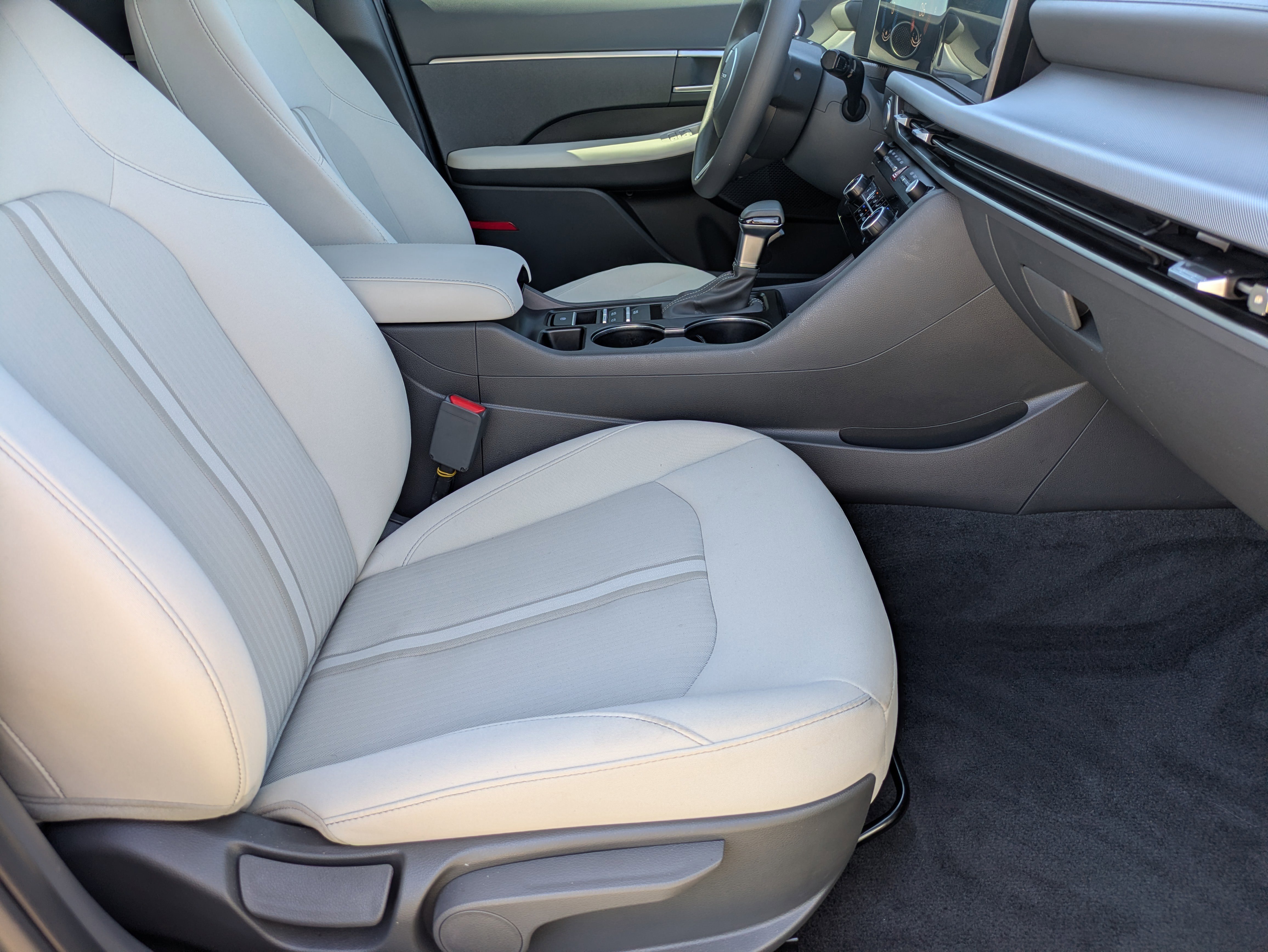 Certified 2025 Hyundai Sonata SE image 11