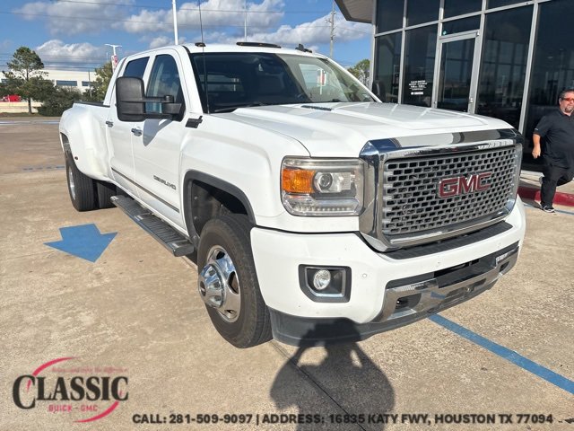 Used 2015 GMC Sierra 3500 Denali image 1