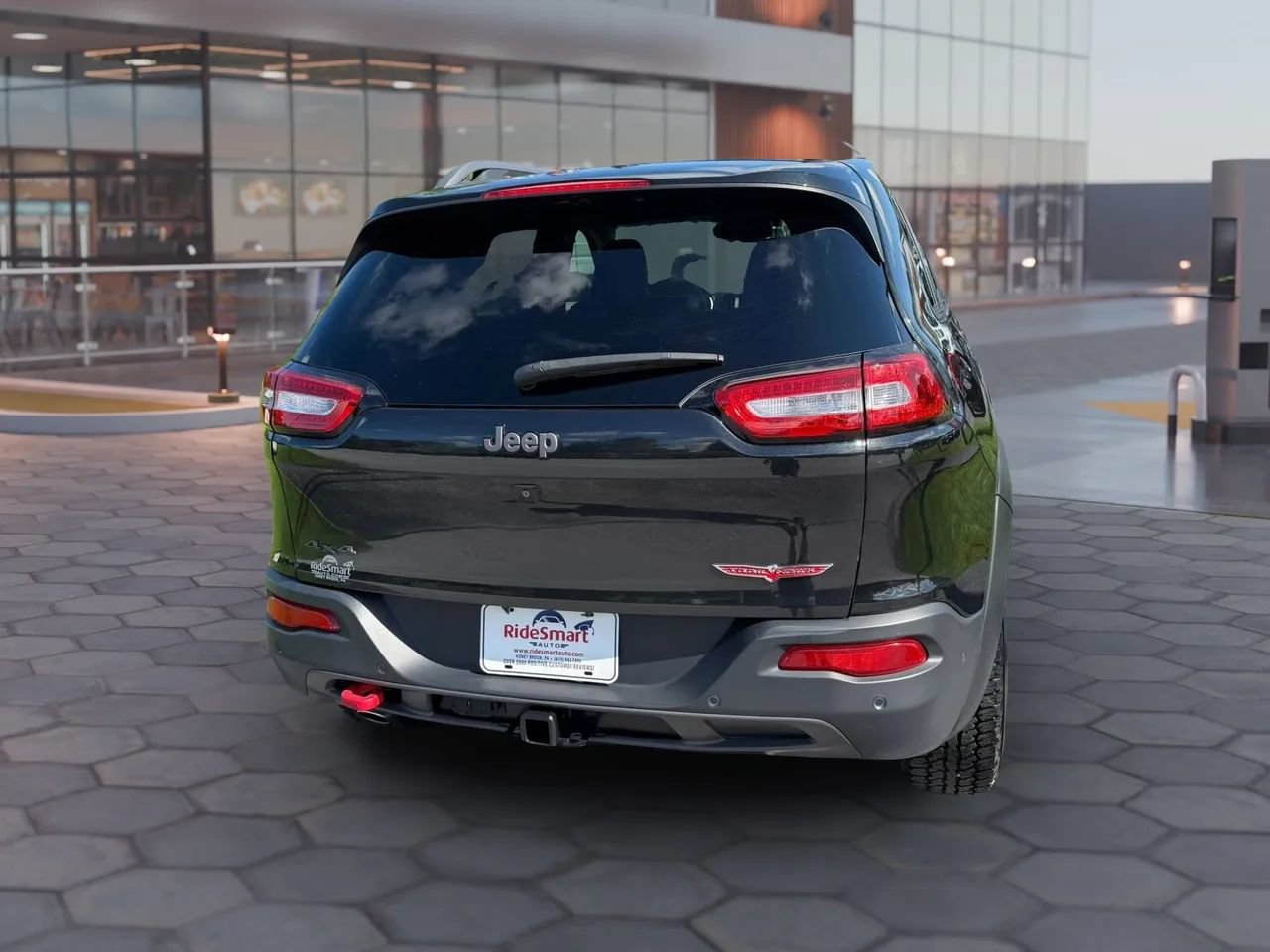 Used 2014 Jeep Cherokee Trailhawk w/ Technology Group AWD/4WD image 10