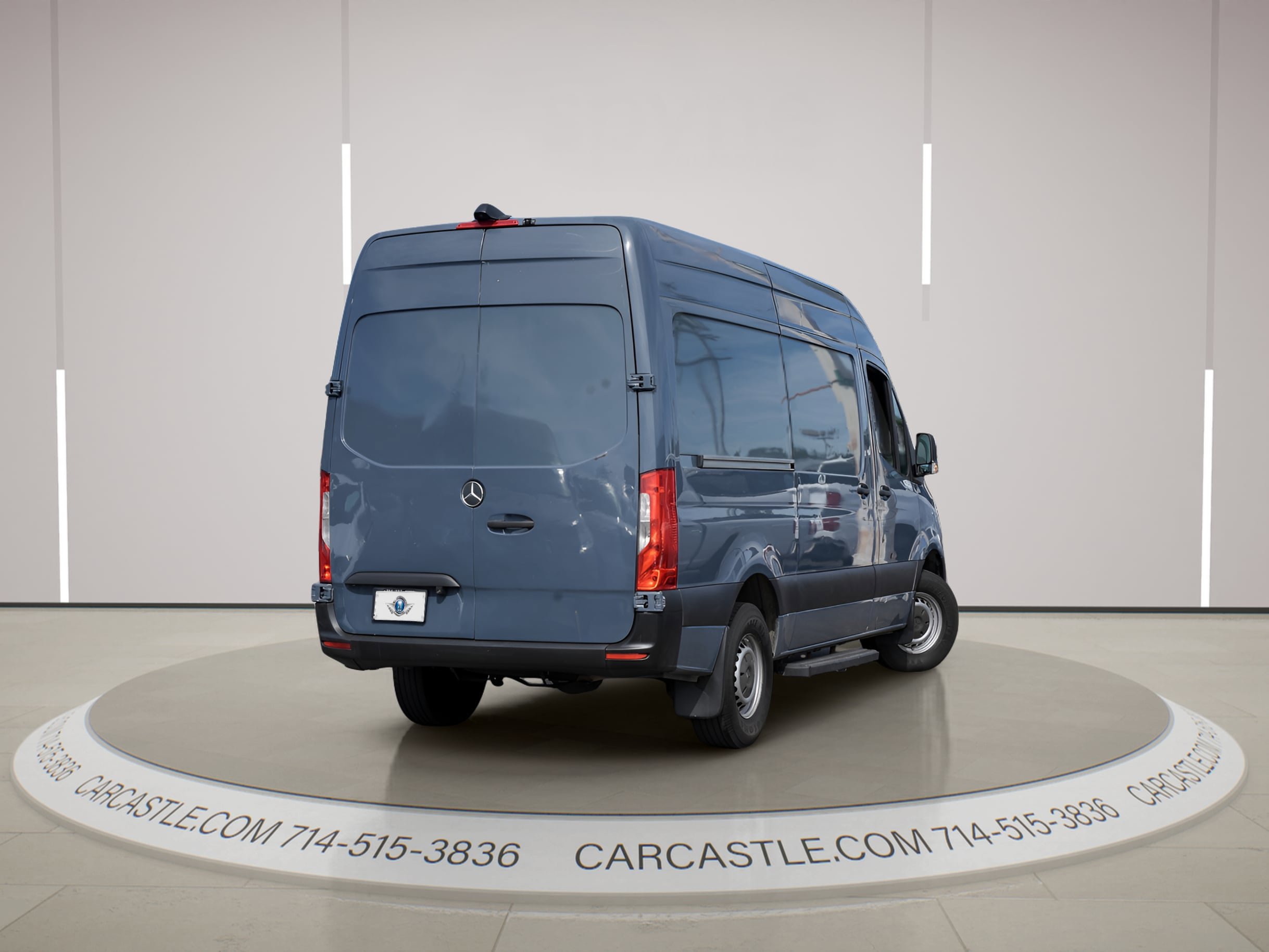Used 2019 Mercedes-Benz Sprinter 144 image 4