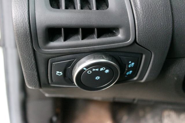 Used 2017 Ford Focus SE w/ SE Winter Package FWD image 12