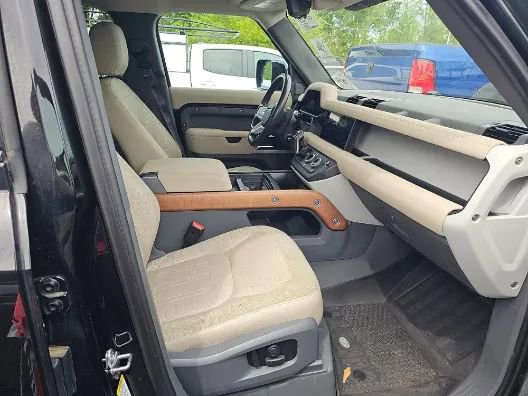 Used 2020 Land Rover Defender 110 SE AWD/4WD image 10