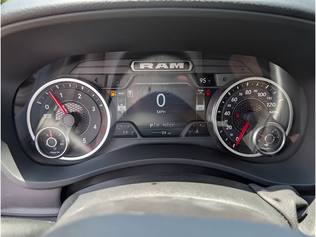 New 2026 RAM 3500 Big Horn AWD/4WD image 17