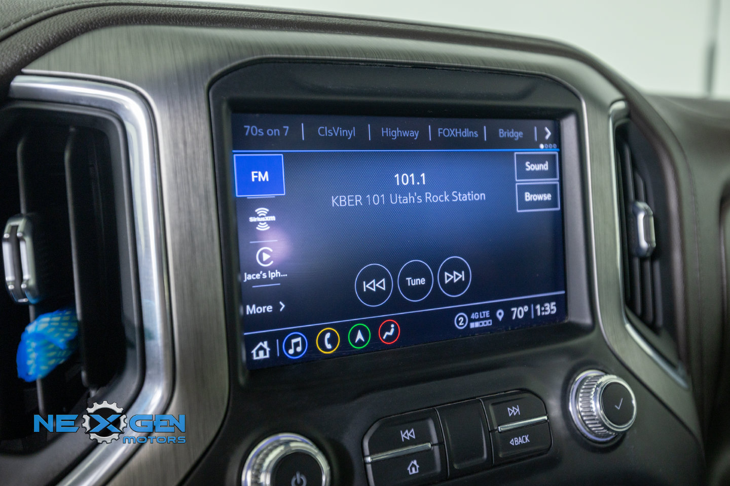 Used 2023 GMC Sierra 2500 Denali w/ Denali Ultimate Package AWD/4WD image 18