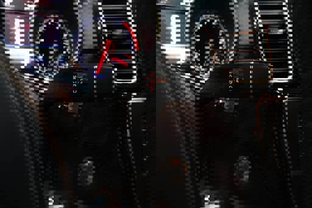 Used 2018 Mercedes-Benz GLS 450 4MATIC w/ Premium Package image 45