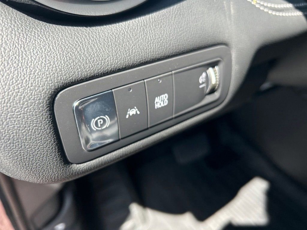 New 2025 Chevrolet Blazer EV LT image 15