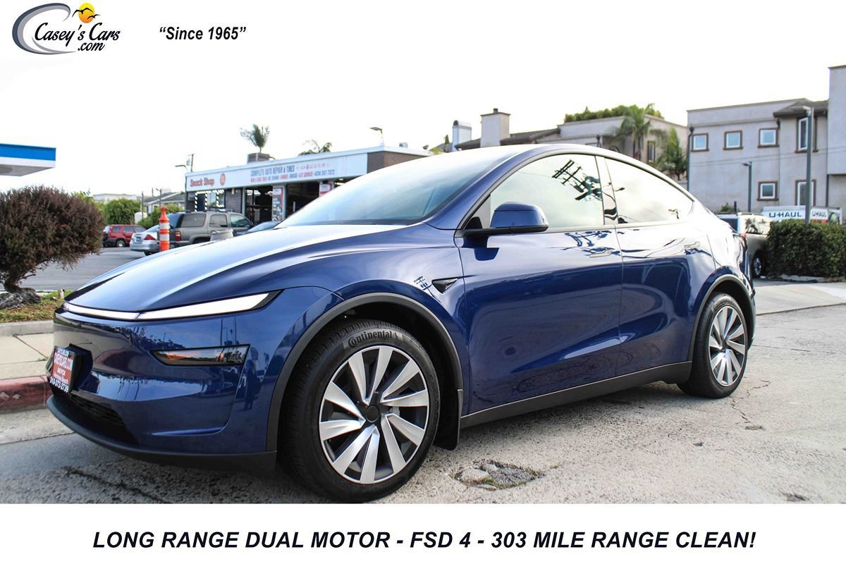 Used 2026 Tesla Model Y Long Range AWD/4WD image 1