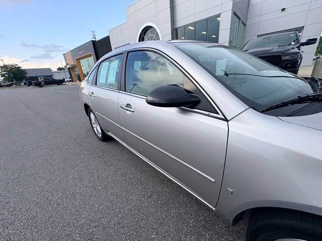 Used 2008 Chevrolet Impala LTZ FWD image 10