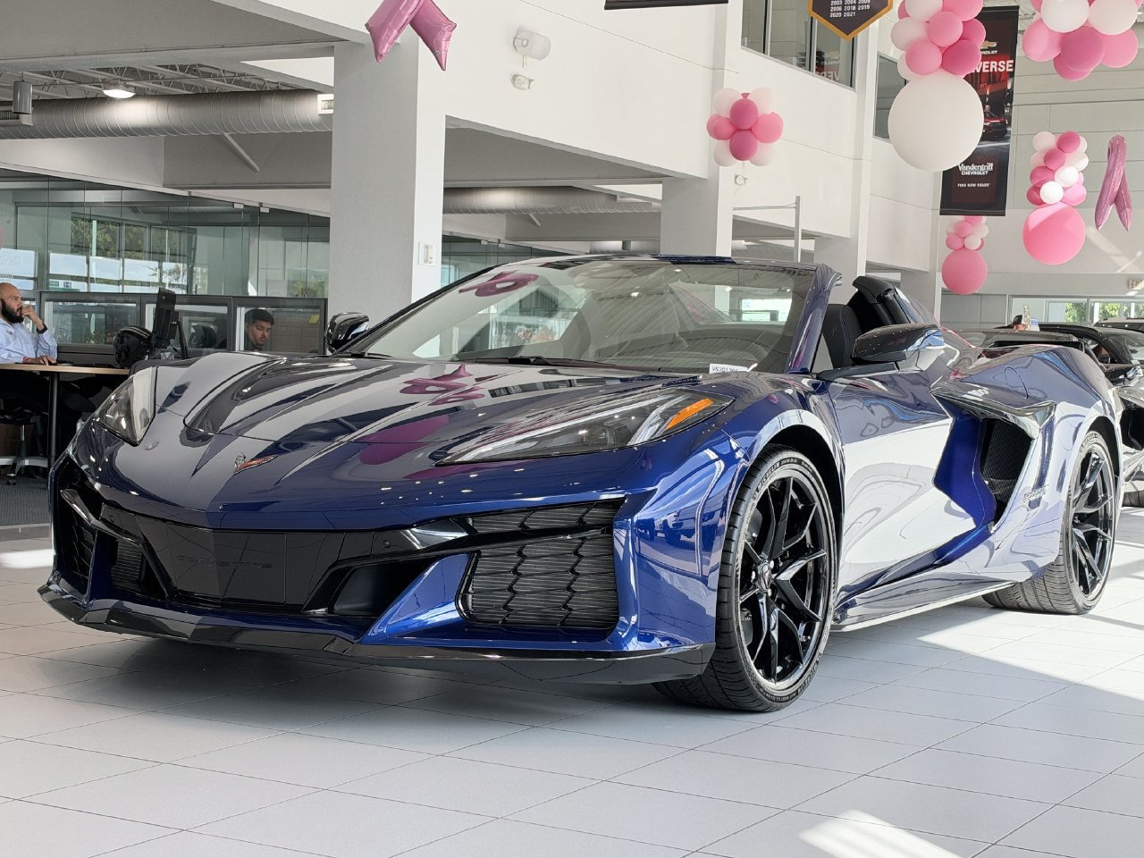 New 2027 Chevrolet Corvette Grand Sport w/ Stealth Interior Trim Package RWD image 9