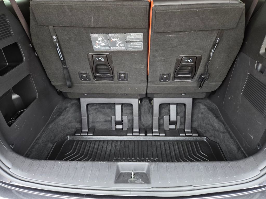 Used 2023 Kia Carnival SX FWD image 31