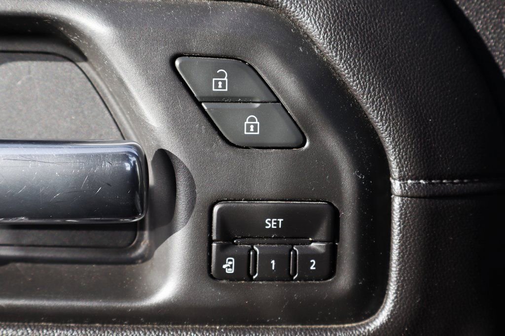 Used 2021 Chevrolet Silverado 1500 High Country w/ Technology Package AWD/4WD image 15