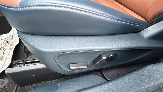 Certified 2022 Ford Maverick Lariat w/ Lariat Luxury Package image 8