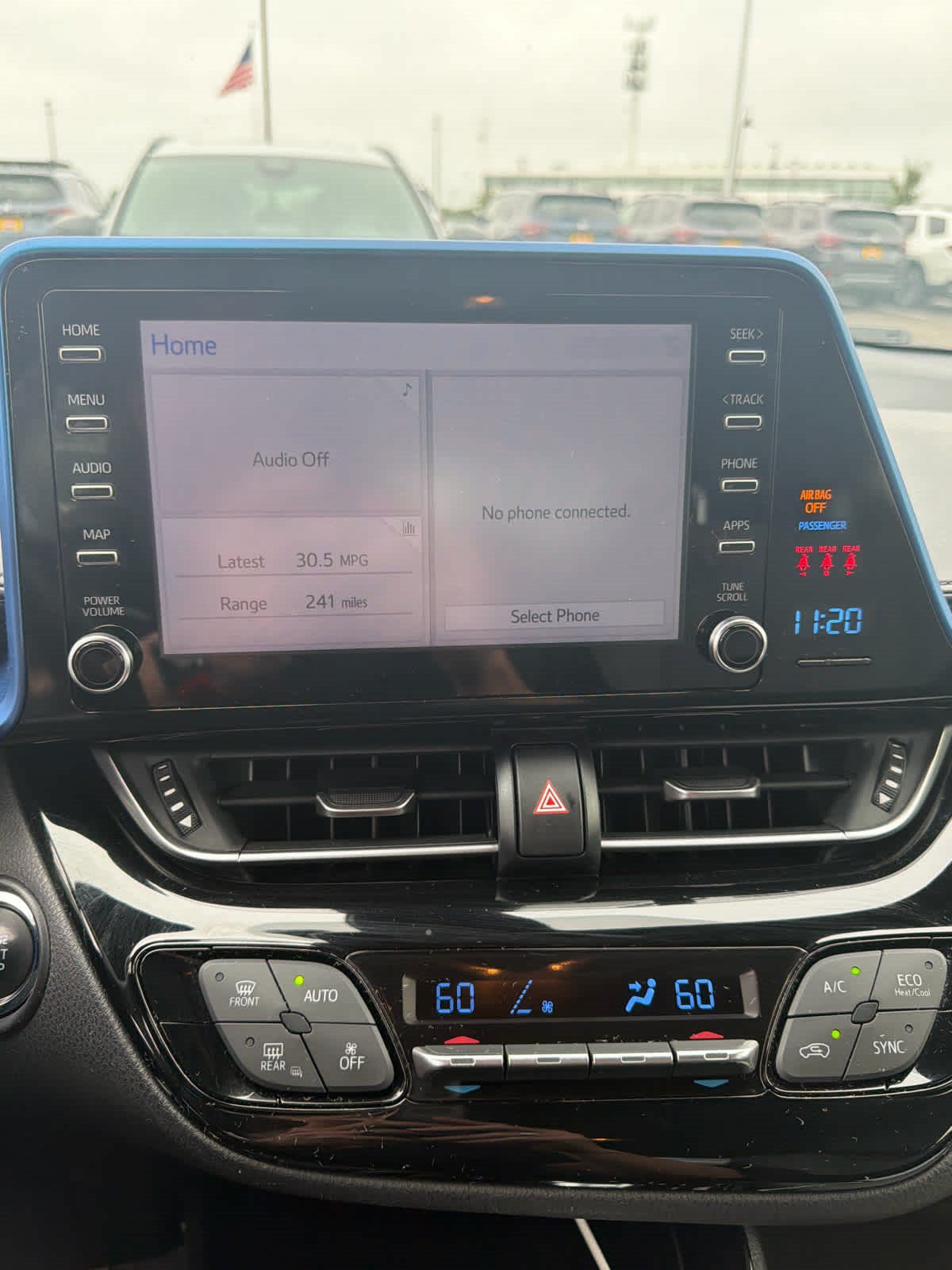 Used 2019 Toyota C-HR XLE FWD image 9