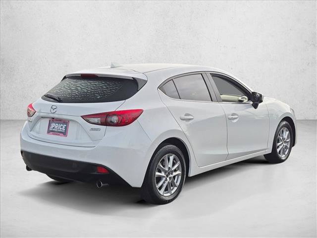 Used 2016 MAZDA MAZDA3 i Touring w/ Popular Equipment Package FWD image 5