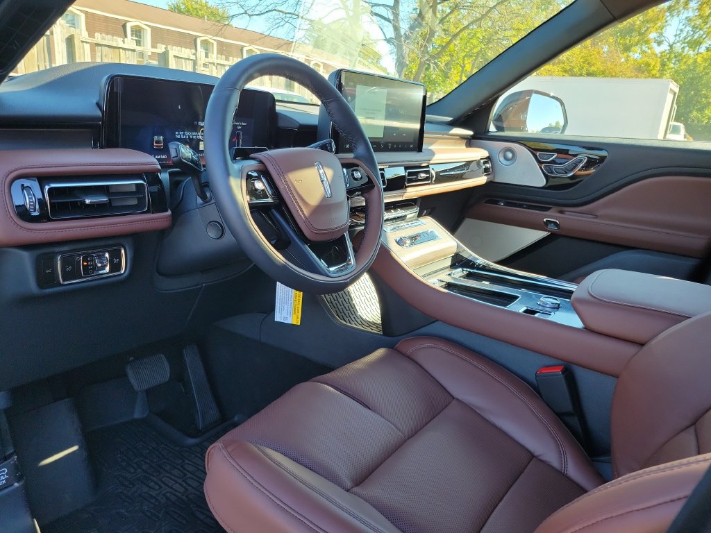 New 2027 Lincoln Aviator Reserve AWD/4WD image 21