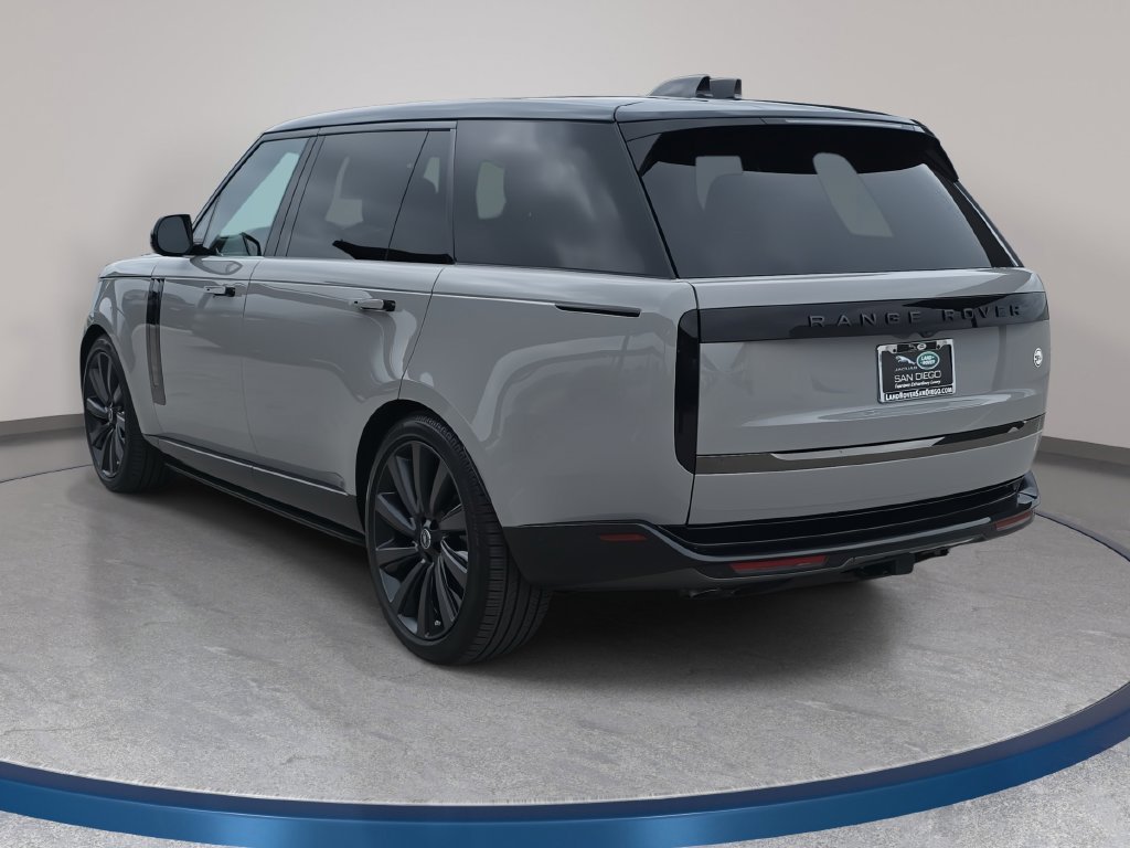New 2025 Land Rover Range Rover SV AWD/4WD image 7