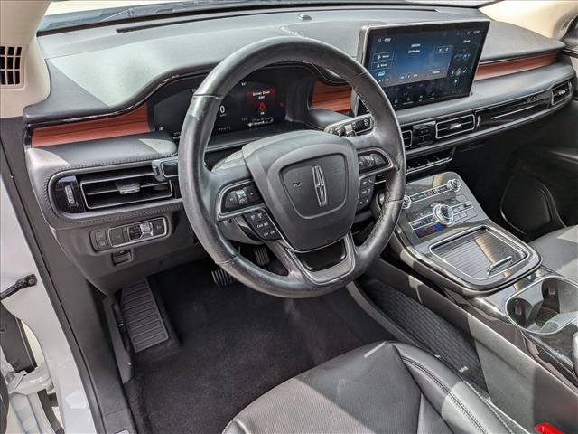 Used 2023 Lincoln Nautilus Reserve w/ Luxury Package AWD/4WD image 10