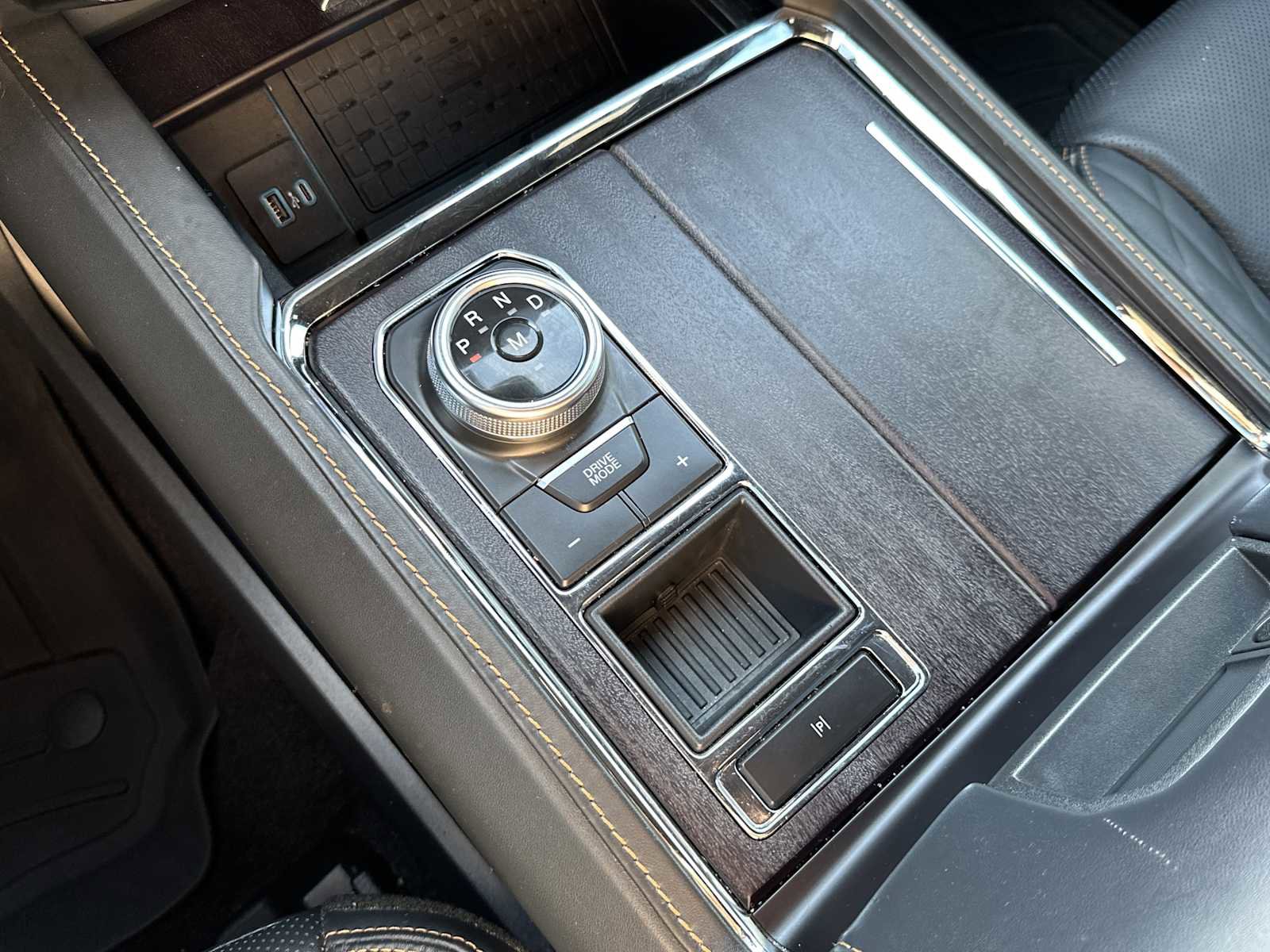 Used 2022 Ford Expedition Platinum image 19