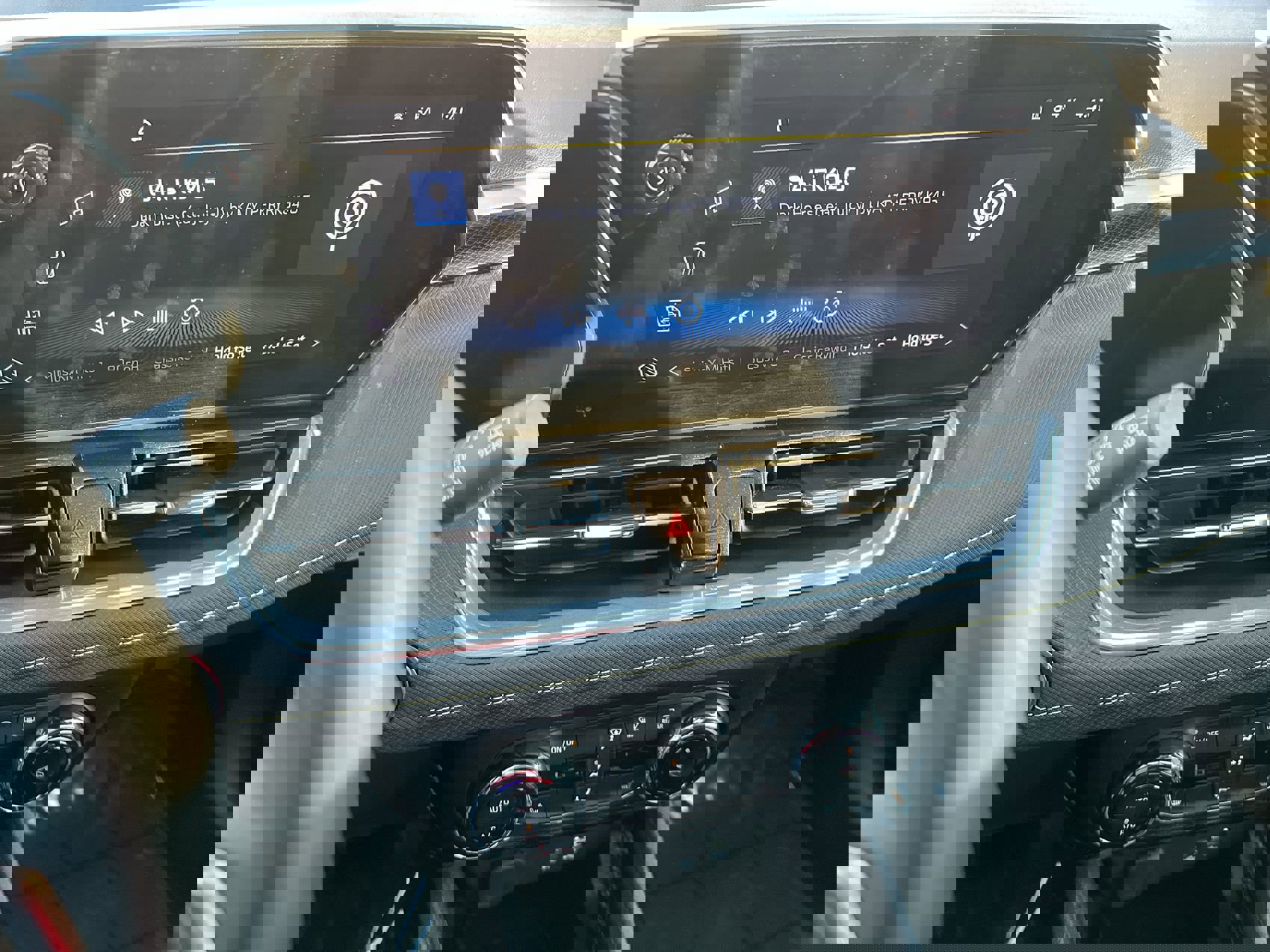 Certified 2025 Chevrolet TrailBlazer ACTIV w/ Convenience Package image 16