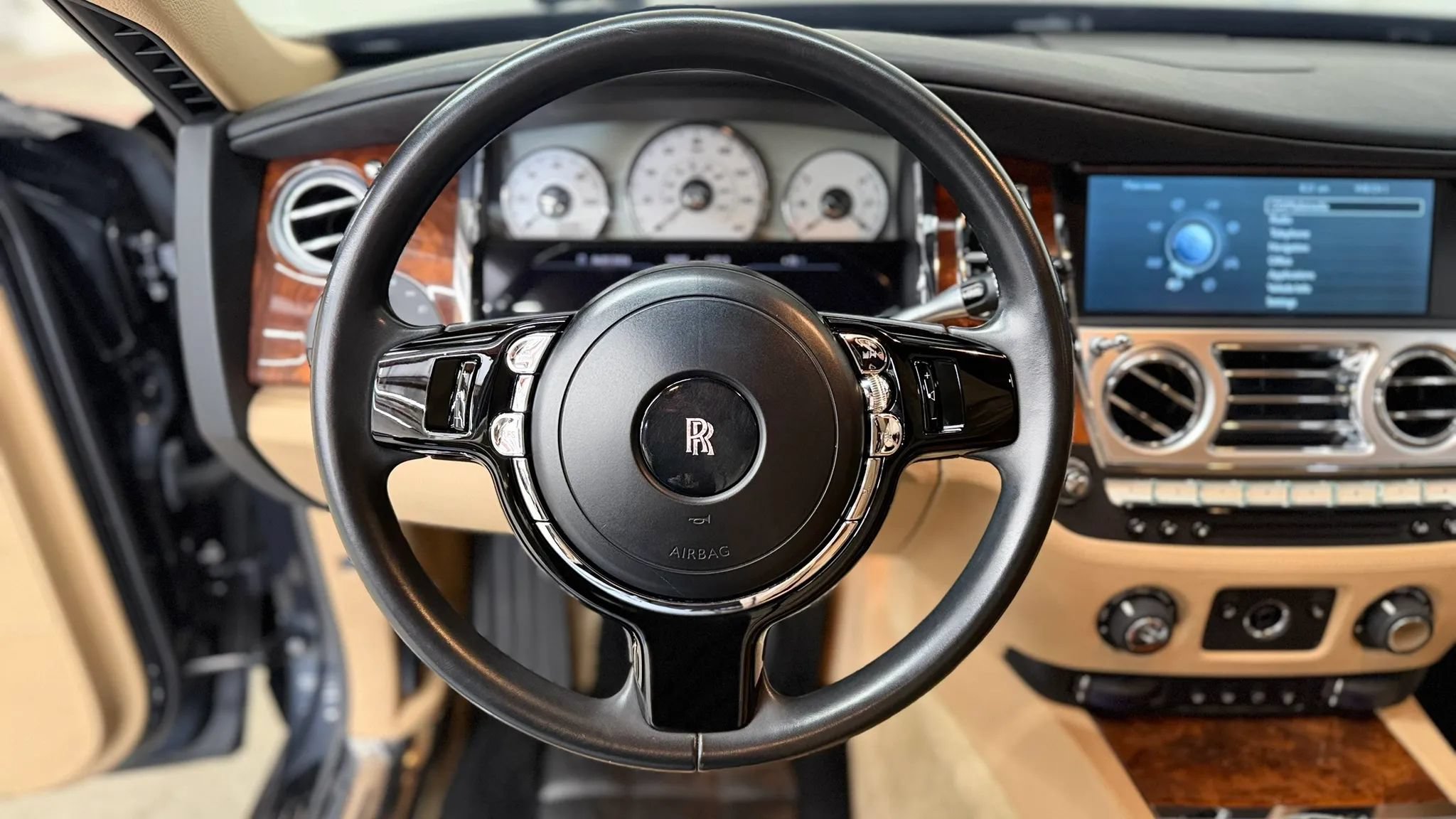 Used 2011 Rolls-Royce Ghost RWD image 18