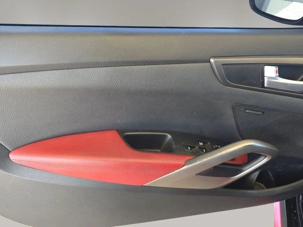 Used 2017 Hyundai Veloster Turbo R-Spec FWD image 22