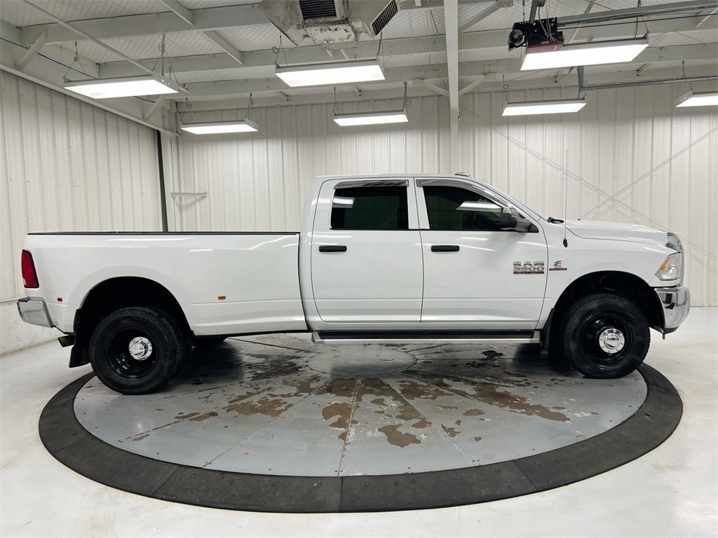 Used 2016 RAM 3500 Tradesman w/ Chrome Appearance Group image 4