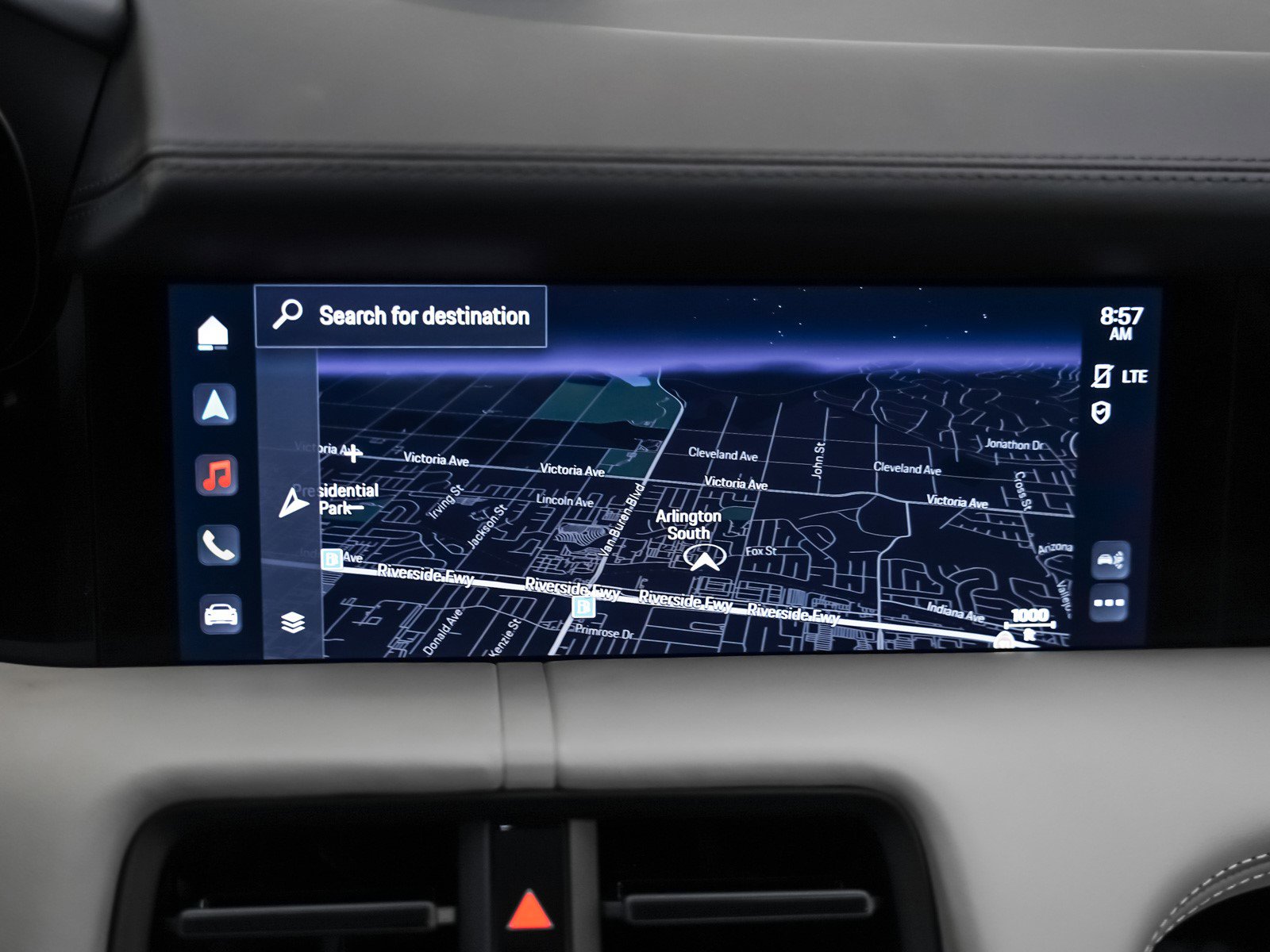 Used 2024 Porsche Taycan 4S w/ Premium Package image 21