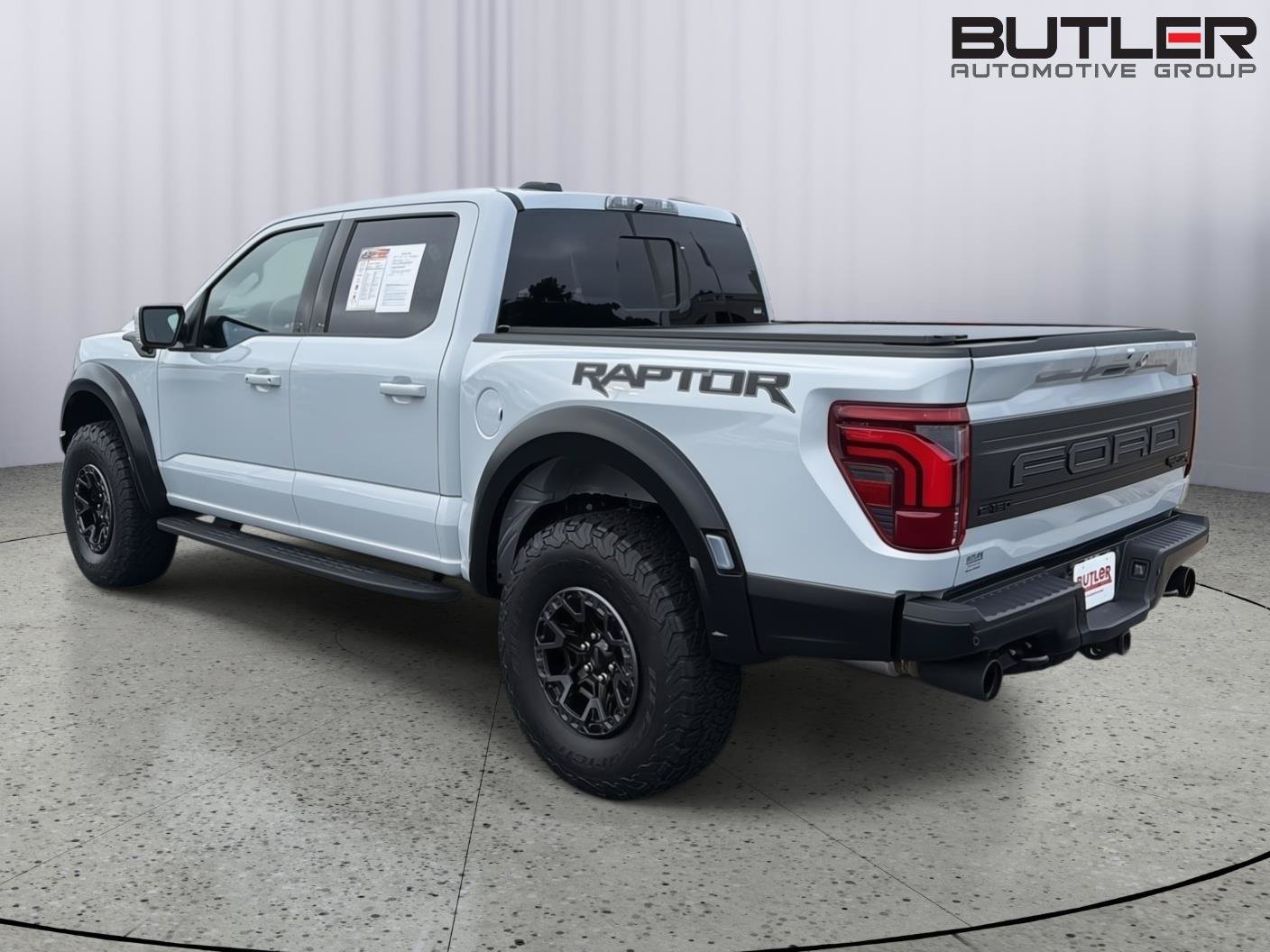 Used 2025 Ford F150 Raptor w/ Equipment Group 803A Raptor R AWD/4WD image 4