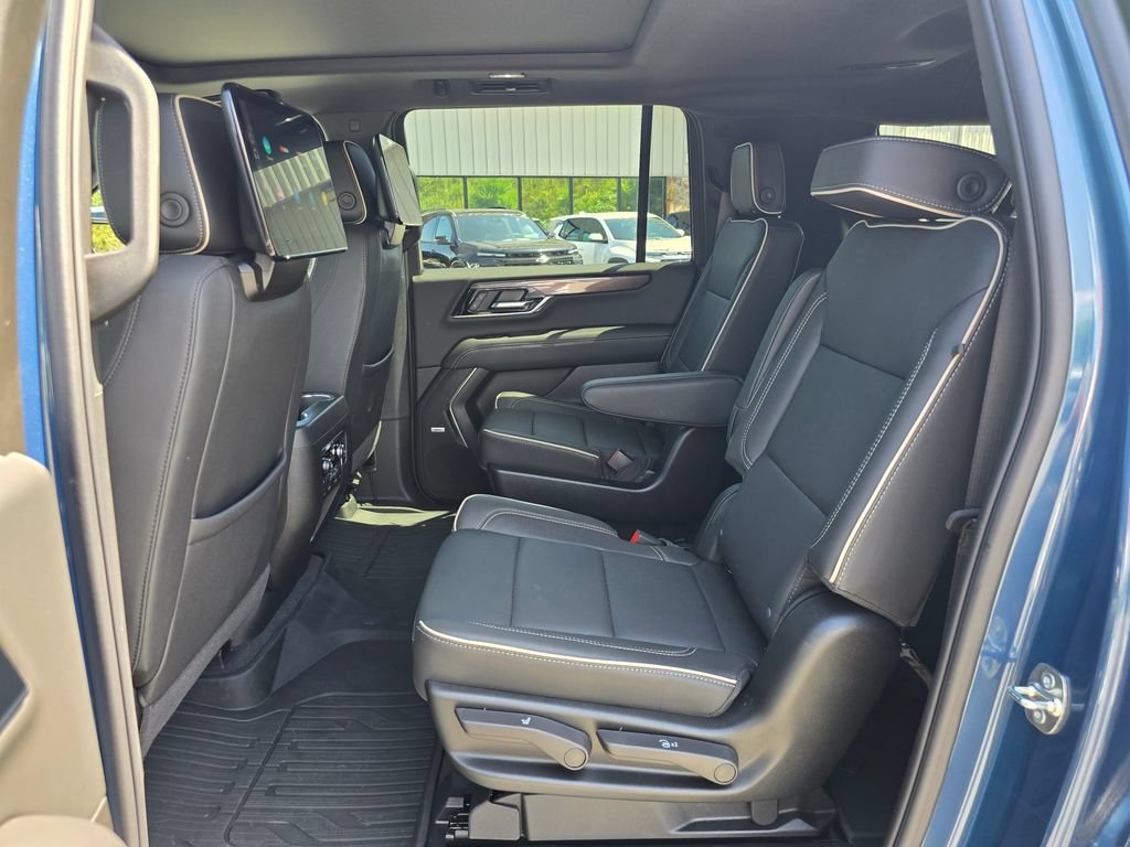 Certified 2026 GMC Yukon XL Elevation w/ Elevation Premium Package AWD/4WD image 11
