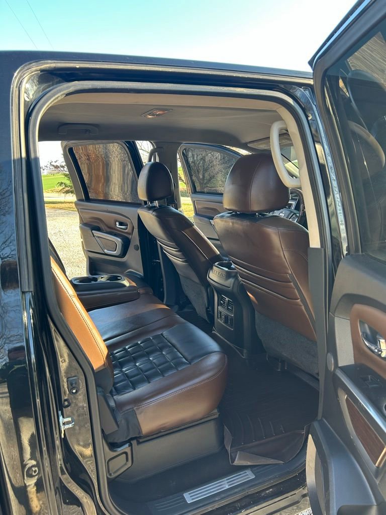 Used 2017 Nissan Titan Platinum Reserve image 6