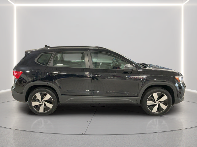 Certified 2024 Volkswagen Taos S AWD/4WD image 7