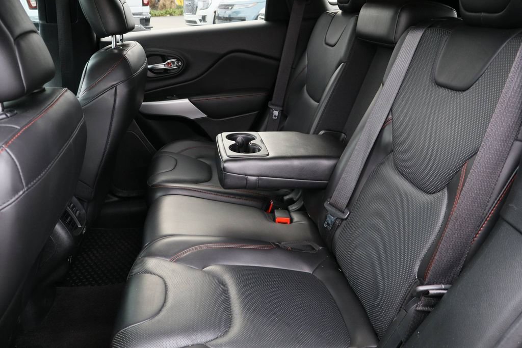 Used 2018 Jeep Cherokee Trailhawk w/ Quick Order Package 27L image 23