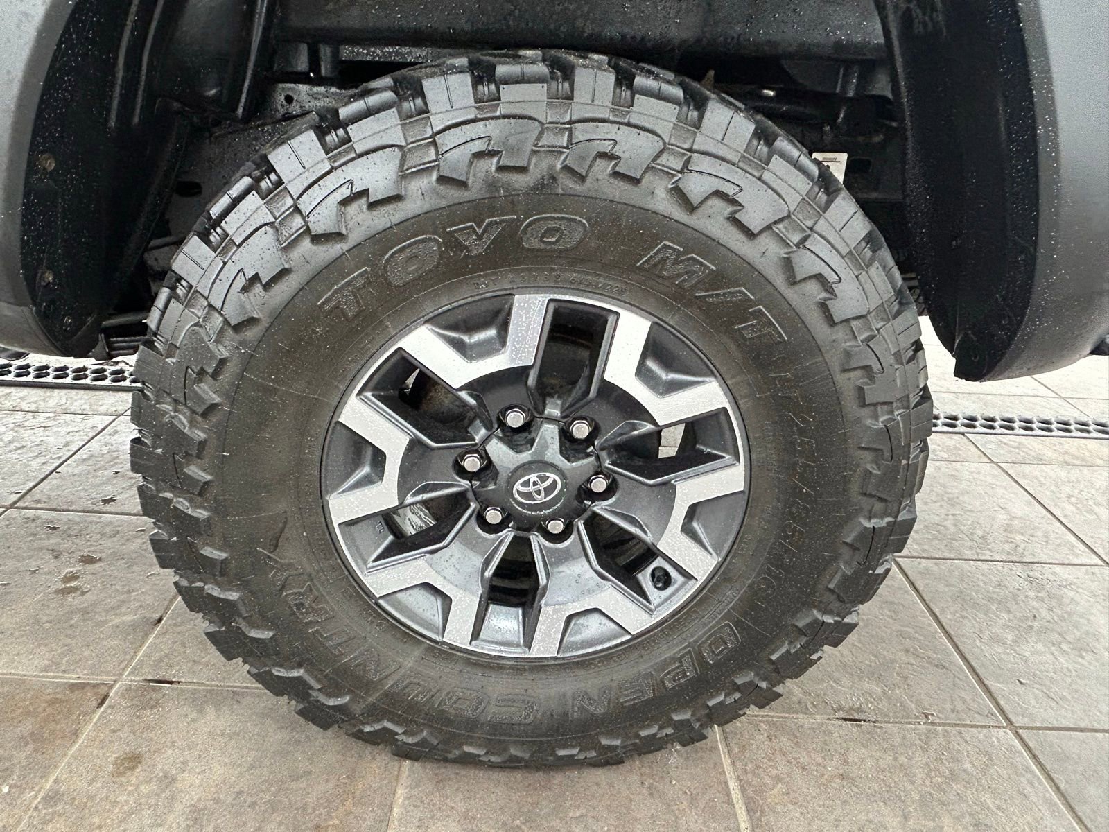 Used 2021 Toyota Tacoma TRD Off-Road w/ Technology Package image 35