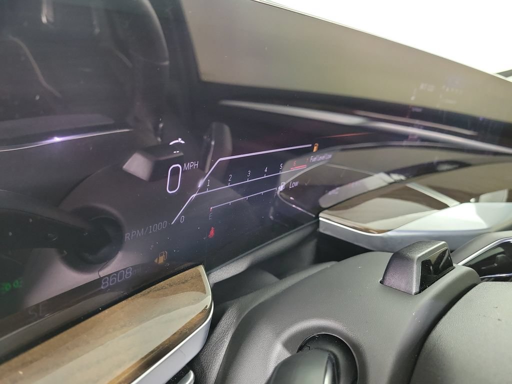 Certified 2026 Cadillac Escalade ESV Platinum Sport w/ LPO, ONYX Package AWD/4WD image 27
