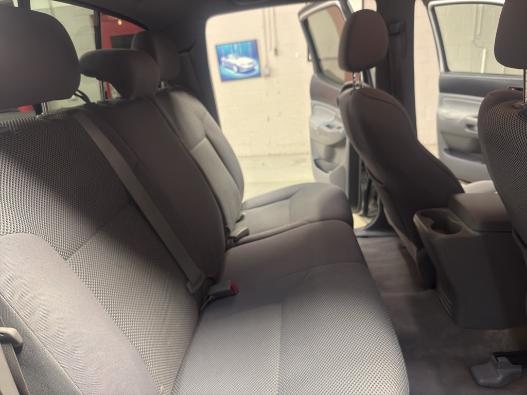 Used 2006 Toyota Tacoma PreRunner w/ TRD Sport Pkg #3 RWD image 25