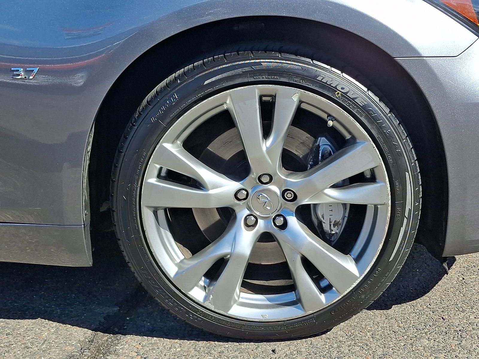 Used 2017 INFINITI Q70 L 3.7 image 9