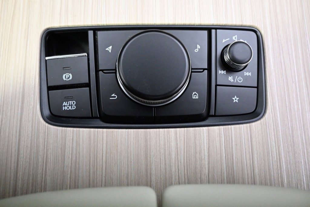 New 2026 MAZDA CX-90 Plug-In Hybrid w/ Premium Plus image 34