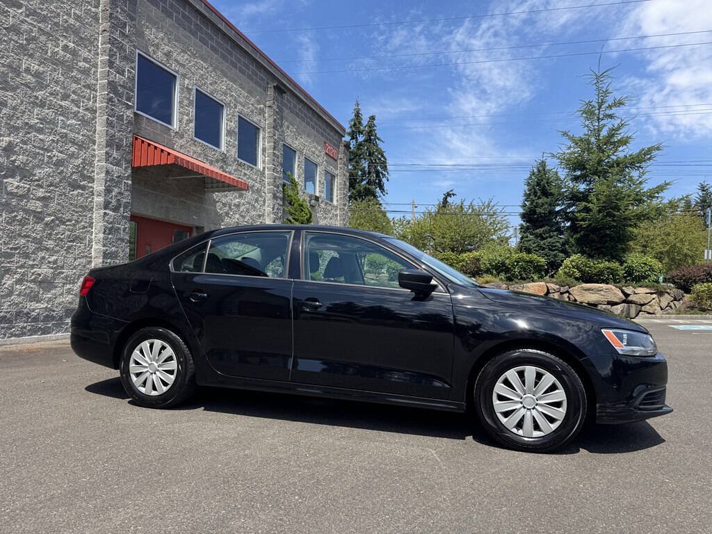 Used 2011 Volkswagen Jetta Sedan FWD image 5