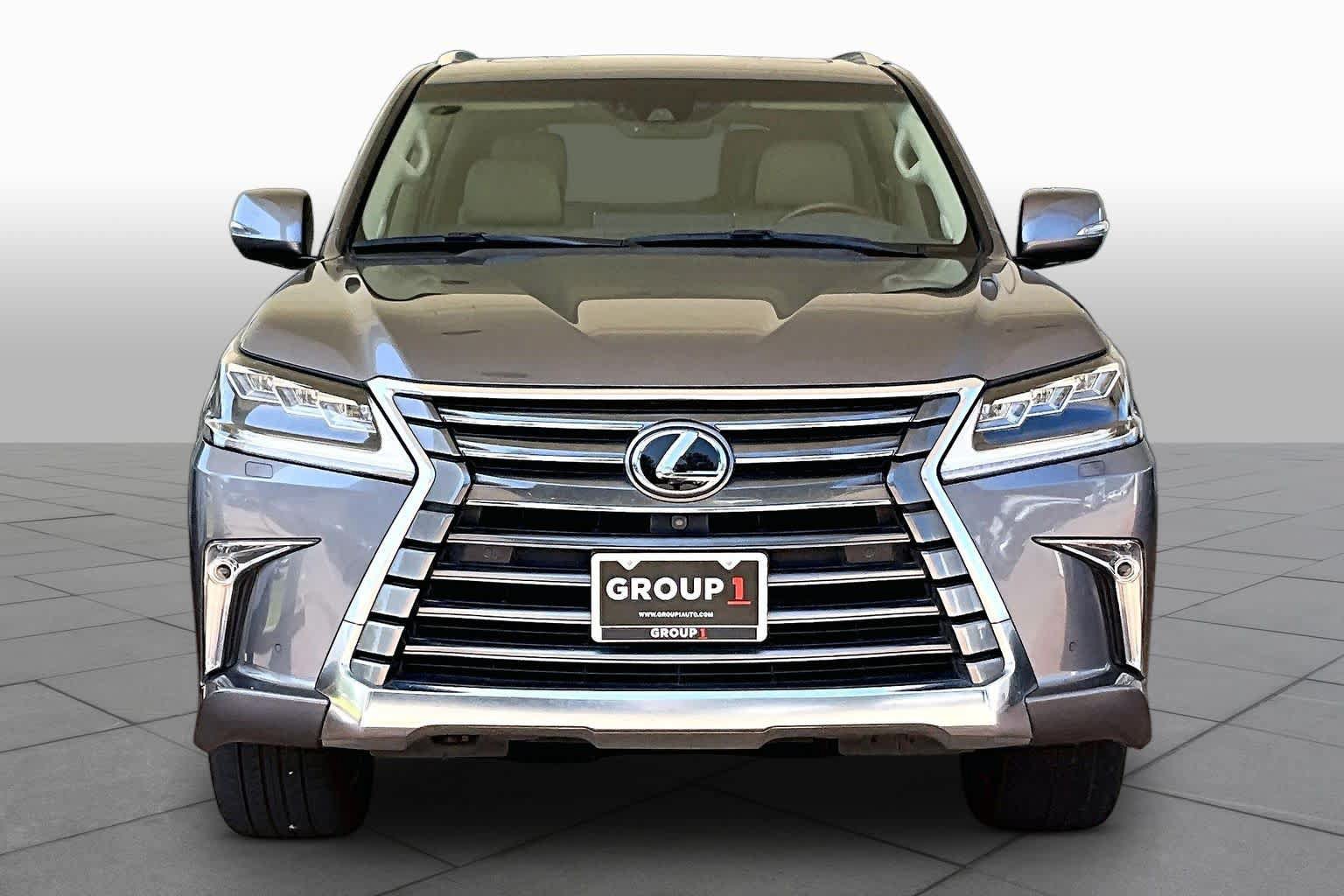 Used 2019 Lexus LX 570 4WD w/ Luxury Package image 4