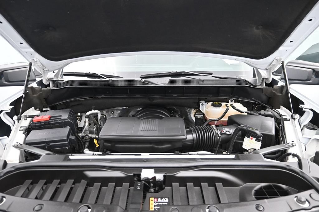 Used 2025 Chevrolet Silverado 1500 RST w/ LPO, Liner Protection Package AWD/4WD image 16