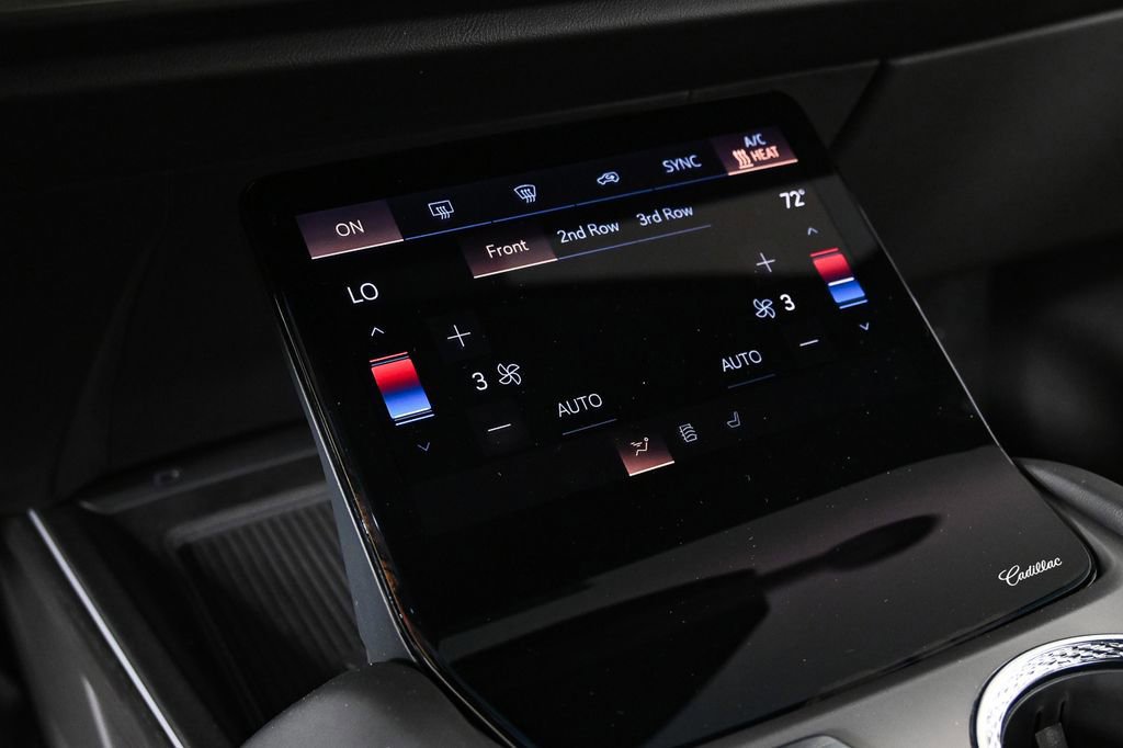 New 2026 Cadillac Vistiq Platinum image 16