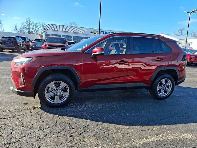 Used 2025 Toyota RAV4 XLE image 8