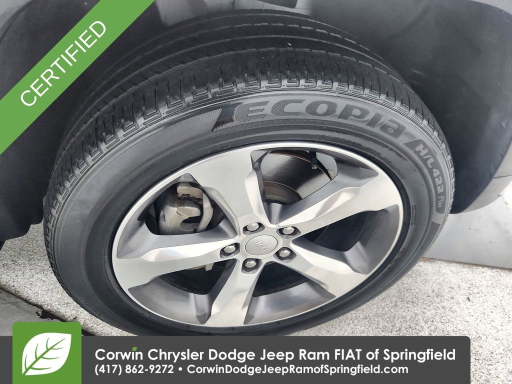 Certified 2022 Jeep Grand Cherokee L Limited AWD/4WD image 33