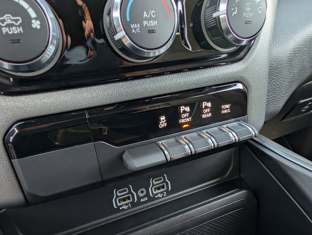 Used 2025 RAM 1500 Big Horn image 30