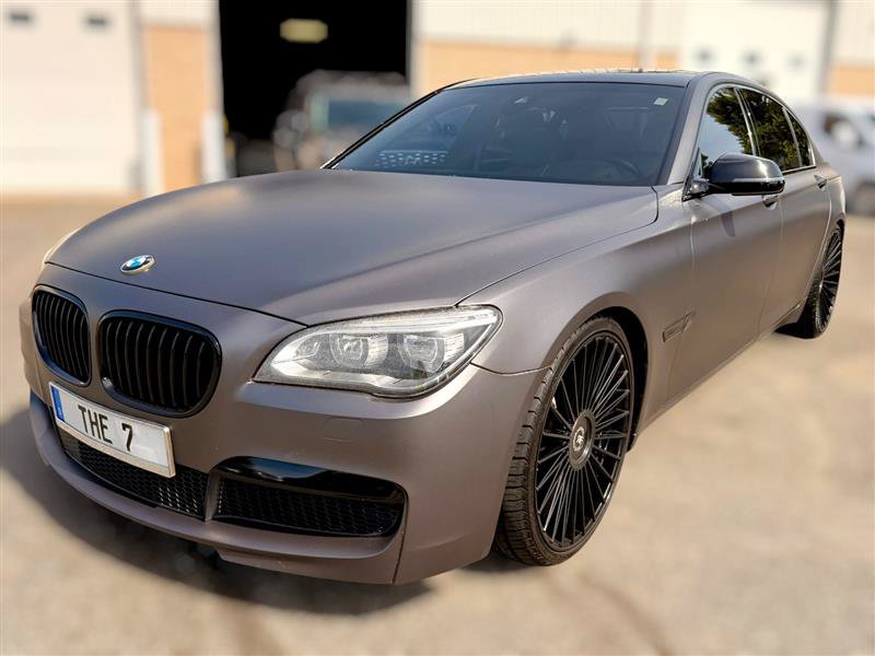 Used 2015 BMW 750Li xDrive AWD/4WD image 2