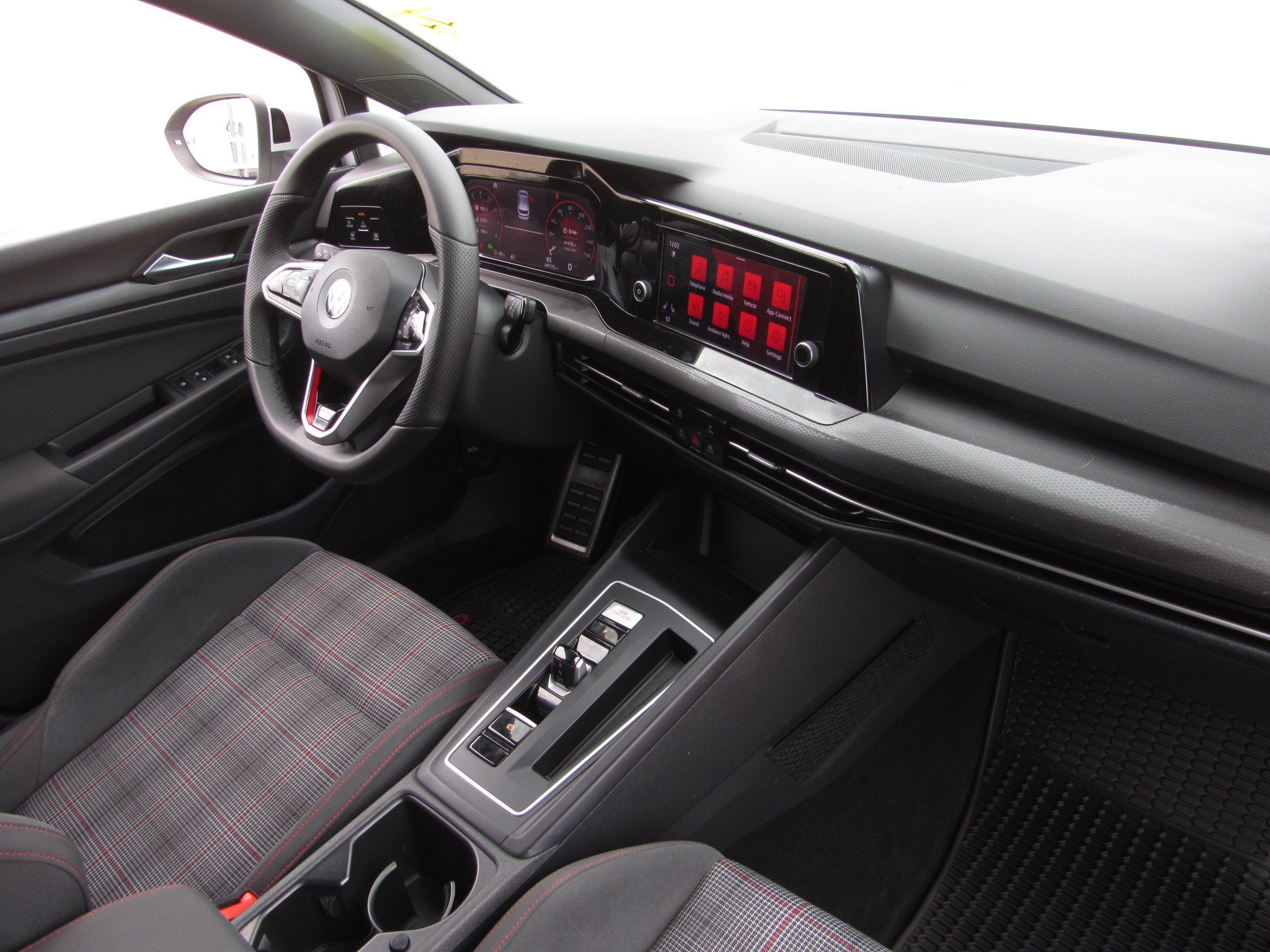 Used 2022 Volkswagen GTI S FWD image 9