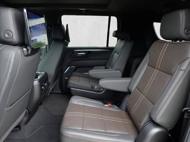 New 2026 Chevrolet Suburban High Country AWD/4WD image 10